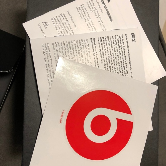 Beats Solo2 Wireless - Picture 6 of 6